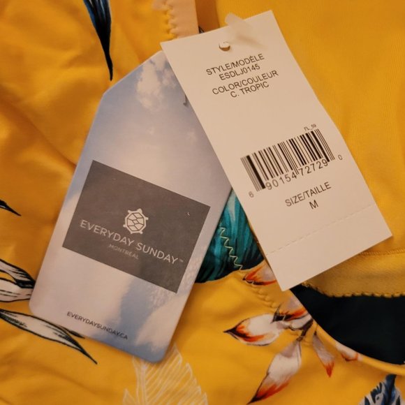 115. Everyday Sunday rashguard one piece Swimsuit. C. Tropic. Size M. NWT - Picture 3 of 5